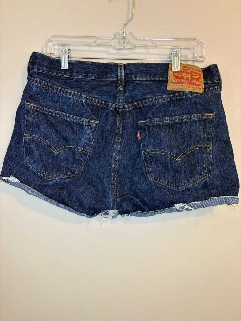 Levi’s 501 Denim Cutoff Shorts W34 Raw Hem Distressed - Picture 2 of 9